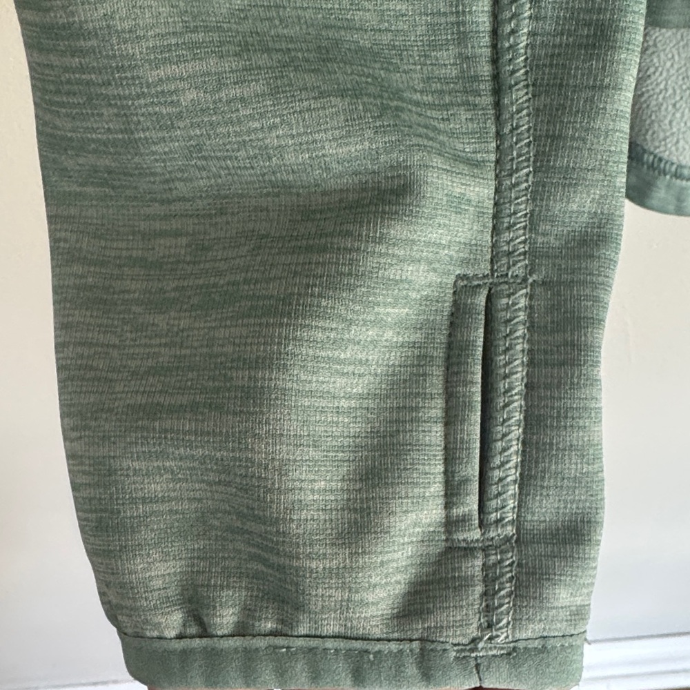 Columbia Women's Sage Green Quarter-Zip Sweatshirt - Picture 5 of 6